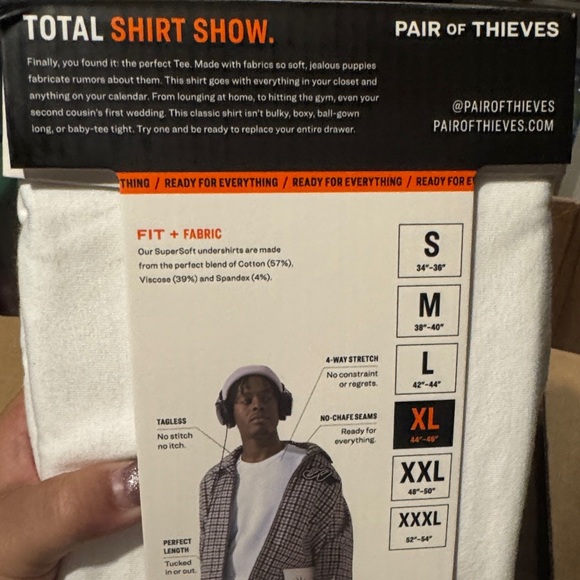 Pair of Thieves Men's 2 pk CLASSIC TEES Undershirts T-Shirt Super Soft Crew Neck - Picture 2 of 4